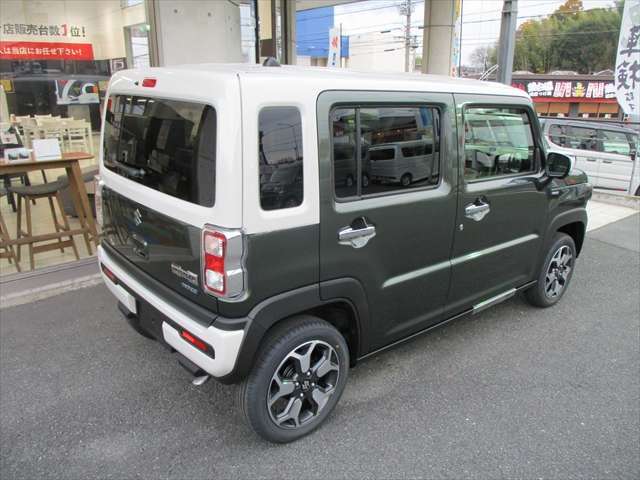 【陸運局認定指定車検工場完備】国家資格検査員1名・国家資格整備士3名で、お客様の大切な愛車を末永く安心サポートさせて頂きます！当店おすすめ安心メンテパック加入で3年間のメンテナンスと車検がお得！