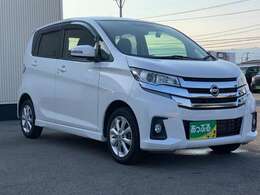 お車の車検・オイル交換・修理・鈑金塗装・ガラス修理・デントリペア・ボディコーティングなども幅広く対応しております。その際は無料で代車を貸し出し致します。車の事は何でもお任せください！