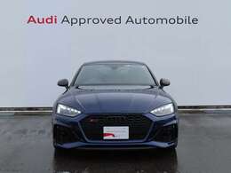 高度な訓練・教育を受けたAudi専門メカニックが、100項目にもおよぶ精密な点検を実施。すべてをクリアしたAudi車だけがあなたのお手元に届けられます。