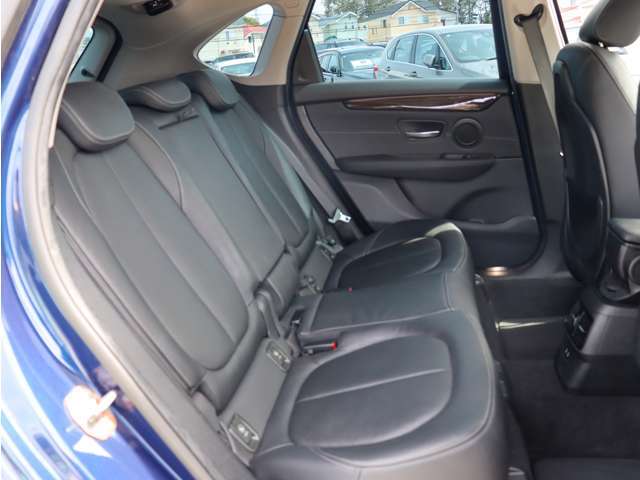 自動車保険のご案内も可能です。購入店でご加入いただきますと、万一の事故や故障の際にも安心です。