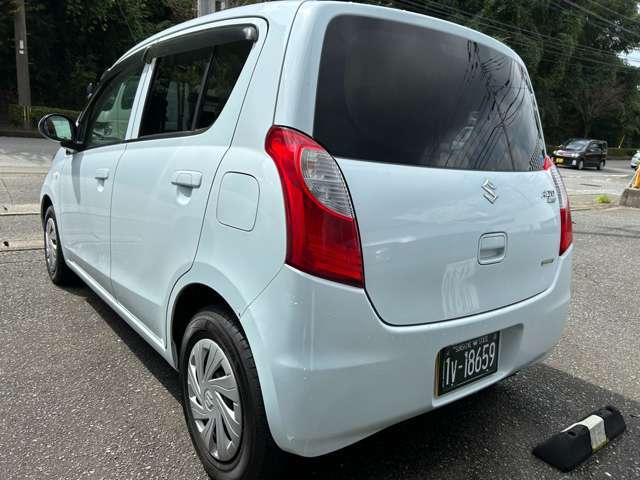 納車時にカーナビやパーツ等の持ち込みも可能です。格安にて取り付け致しております。また、タイヤ専門店と隣接しております。お車に関する事は何でもご相談下さい。