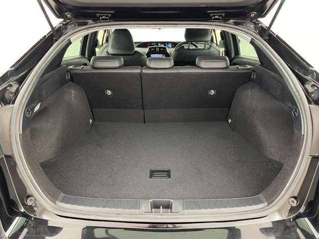 ◆【トランク】積み込みやすくて、たっぷり積める荷室です。シートアレンジできるものは、乗車人数と荷物の量や大きさによってシートを動かすことができるので、より快適なドライブが可能です！
