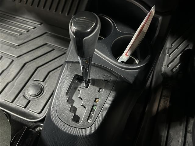 【お問い合わせください】写真の内容に関してやおクルマ購入までの流れなどご不明点、ご質問等がございましたらお気軽にガリバー店舗までお問い合わせください。