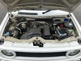 直列3気筒ターボのK6Aエンジンです。車重の軽さも相まって意外と速くて楽しいです！