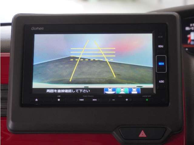 ◆バックカメラ◆リバースにするだけで映ります、後方の安全確認や、狭い駐車場での車庫入れ、雨の日や夜間など視界の悪い時に便利です！安全にバックする為には欠かせない装備です。
