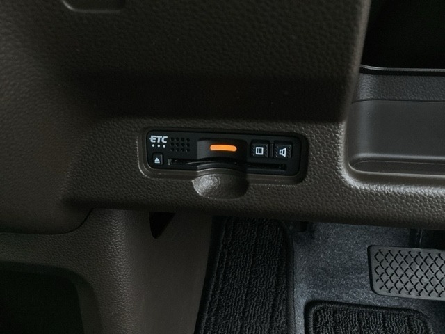 ETC車載器。納車前にセットアップし、お渡しいたします。※別途料金かかります。