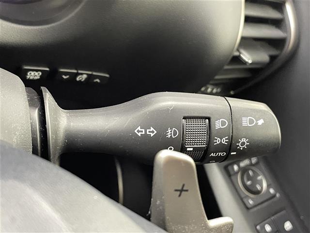 【運転席操作部】快適なドライブを楽しむための機能が装備されています！運転席から触れるので、使いやすいです！除菌プランいれていただくと、さらに清潔で安心していただけます！