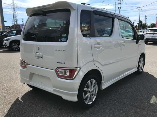 ◎国産車・輸入車を問わず数多くの展示車を取り揃えております。下取り価格も自信があります◎メーカー問わずご相談ください！！