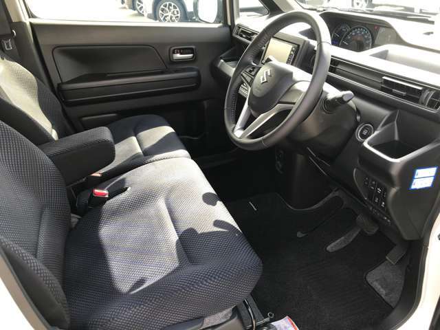 ★まだまだ、展示車が足りません（泣）。下取り高価買取します！！下取り・買取りが高い！展示車が安い！売り買いオトクカーセブン♪