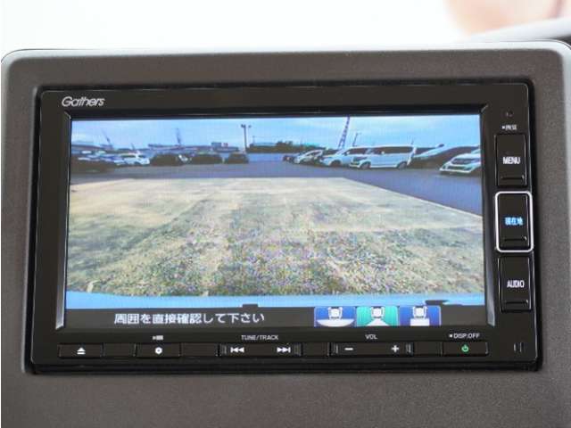 ◆ドライブレコーダー◆映像・音声などを記録する自動車用の装置です。　もしもの事故の際の記録はもちろん、旅行の際の思い出としてドライブの映像を楽しむことができます。