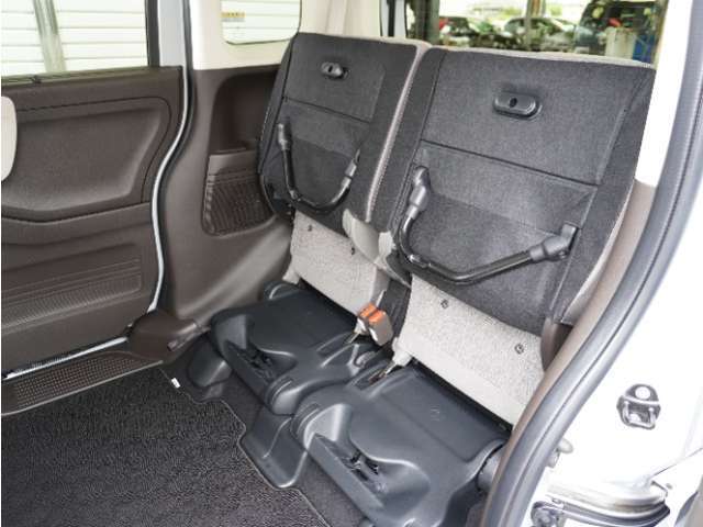 今や必需品の◆ETC車載器　装備車◆　有料道路を利用する際にスムースに通過でき、わずらわしい料金支払いから開放されます！