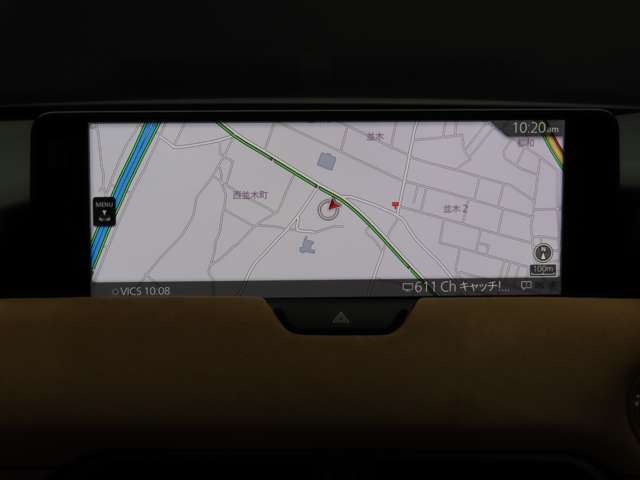 ナビSDを装着済みですので、ご納車後は直ぐにご使用いただけます。CDやDVDは装備していませんが、フルセグ付きでTVの視聴も可能です。