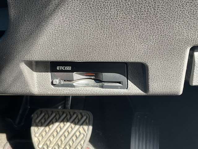 ETC2.0です。セットアップを完了してから納車となりますので、すぐにご利用いただけます。