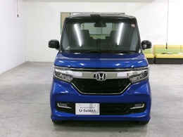 【Honda SENSING装備】ミリ波レーダーとカメラを用いた先進の安全運転支援システムです。衝突軽減ブレーキに始まり、車線維持支援システム、標識認識機能など7つの支援で安全運転をサポート！