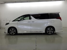 とても競争率の高い人気のおクルマです！お早めにお問い合わせください。