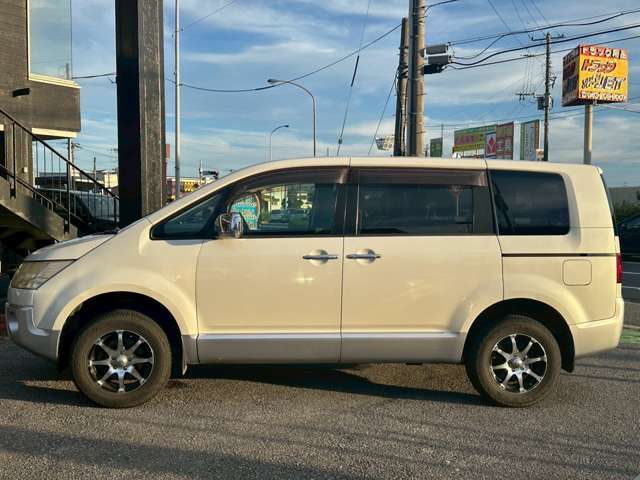 【エアコンリフレッシュパック】光ギンテックで車内全体の抗菌・消臭エアコンのニオイ・花粉・カビ対策に！フィルター交換＆内部の防カビ＆抗菌で車内を清潔に！