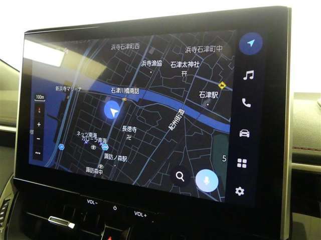 タッチパネル式で使いやすく、お出かけもラクラクです。