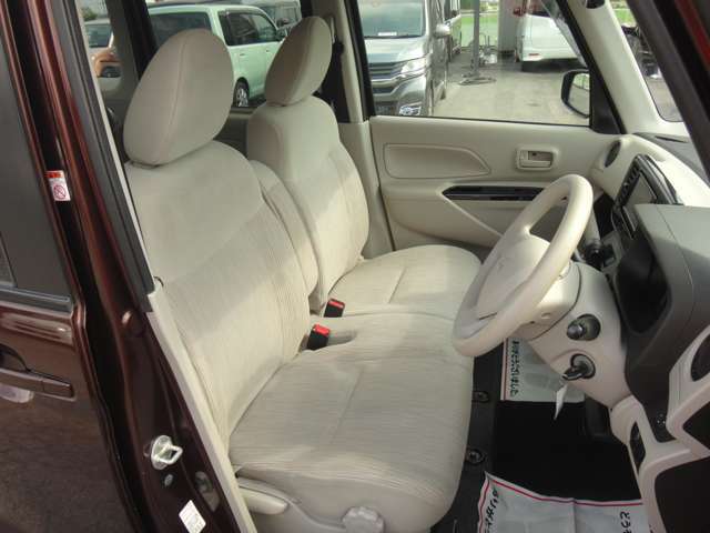 【色々なお車が展示】かわいい車・珍しい色・アウトドアーで使う・リフトアップ・車中泊・オフロードタイヤ・マッドテレーンタイヤ・トランポ・スライドドア・キッチンカー・ベース車などもお気軽に相談ください。