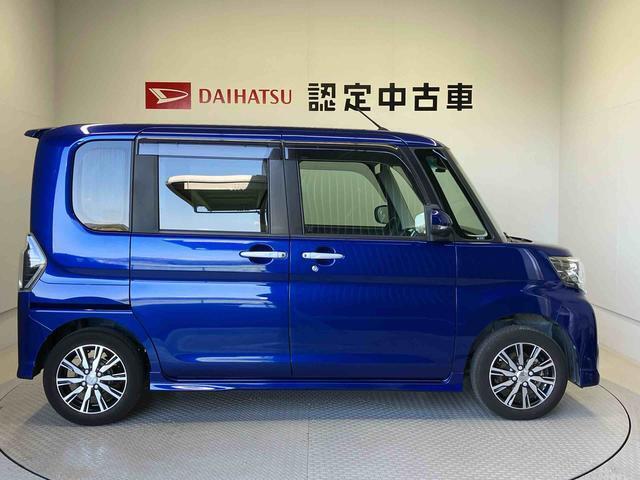 車両右側面からの写真になります。車をご覧になりたい時はお気軽に最寄りの店舗へご相談下さい。