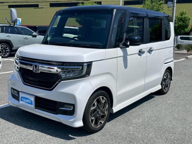 WECARSの店舗にはキッズコーナーがございます！お子様連れのお客様もごゆっくり車選びをお楽しみいただける空間です！