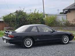 当店ではお客様一人一人にお見積もりを作成させていただきます。オプションなどのご要望がありましたらスタッフまでご相談ください。