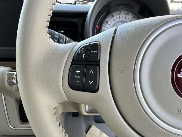 ★納車前に、専属のクリーニングスタッフが、ピッカピカにクリーニングして納車いたします！もちろん、ピッカピカの状態でお渡しするクリーニング費用も支払総額に含まれています！