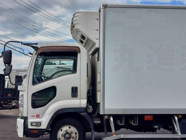 ☆遠方でご来店の難しいお客様にも安心してお車をご購入していただけるよう、スタッフ一同最善の努力をさせていただいております。ご不明な点等ございましたら、お気軽にフリーダイヤルにてお問合わせ下さい！☆