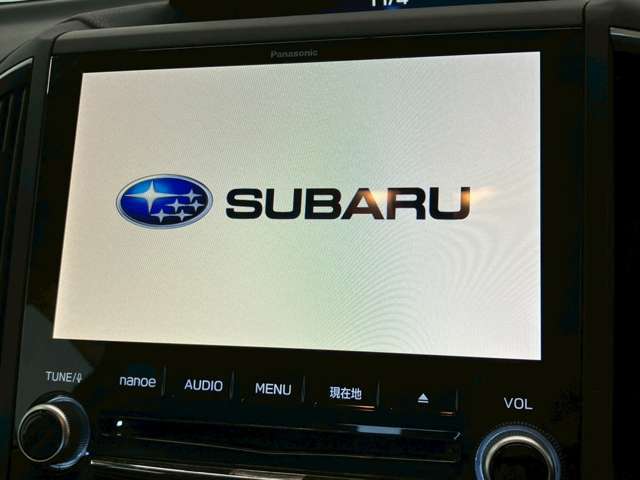 純正8インチナビ//フルセグTV/CD/DVD/Bluetooth