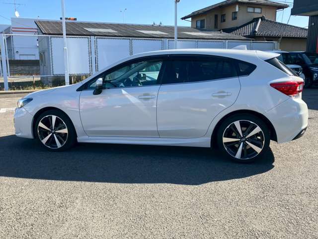 グループ総在庫常時500台以上！！販売だけでなく無料査定買取強化中！多くのユーザー様から嬉しい口コミを頂いております！！自社保証最長5年！！アフターサポートも充実！！