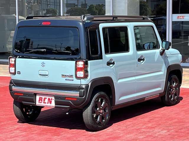 内装はルームクリーニング（室内清掃）後の納車となります♪♪外装ももちろん磨き後の納車となります！！　プロスタッフがまごころ込めて仕上げます！！