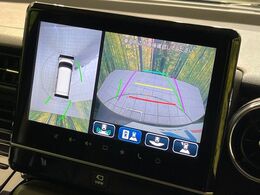 【全方位モニター用カメラ】専用のカメラにより、上から見下ろしたような視点で360度クルマの周囲を確認することができます☆死角部分も確認しやすく、狭い場所での切り返しや駐車もスムーズに行えます。