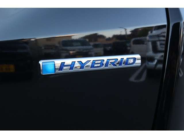 現代では当たり前！でも中古車で最初からETCがついているのは嬉しいですよね！♪高速道路を使って旅行や帰省など！大切な方との楽しいドライブには欠かせないアイテムです！