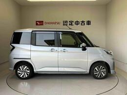 車両右側面からの写真になり。車をご覧になりたい時はお気軽に最寄りの店舗へご相談下さい。