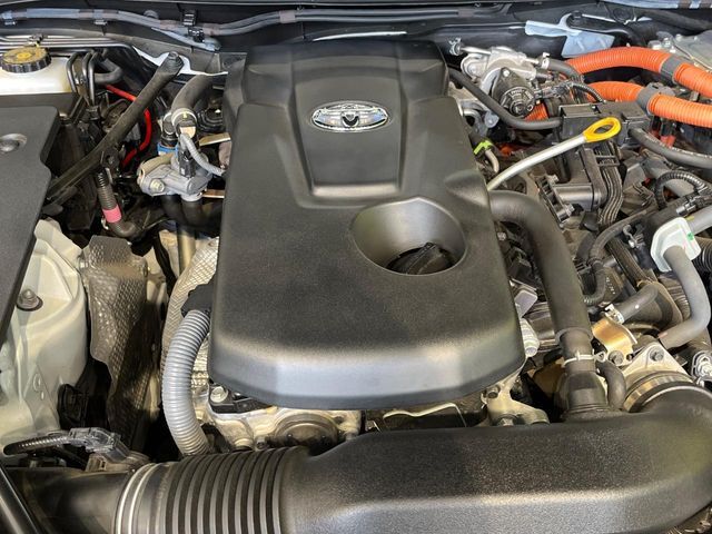 親切・丁寧な専門メカニックスタッフが応対！・車検・点検整備・事故等の修理などアフターサービスも安心。お車のカスタマイズもネクステージのサービススタッフまでご相談ください！