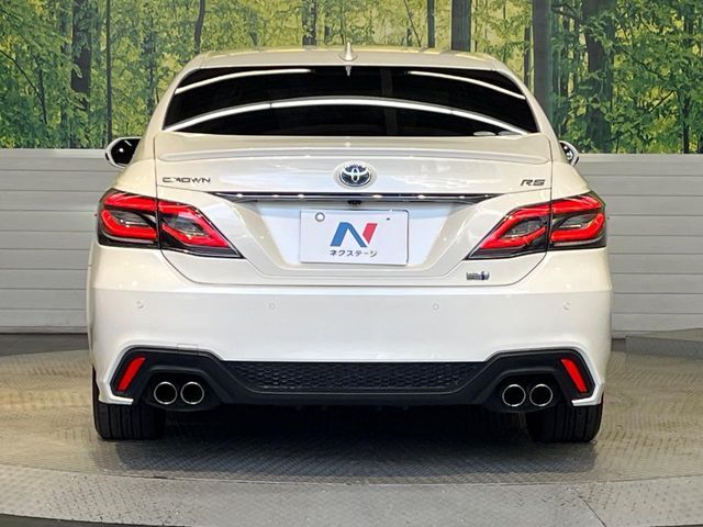 安心の最長10年・走行無制限保証（有償）をご用意。保証内容も充実はもちろん、無料点検＆オイル交換や、年中無休の全国・24時間ロードサービスも付帯されておりますのでご安心下さい。