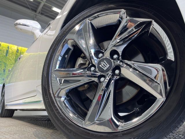 【純正18インチスパッタリングアルミホイール】外観にマッチした純正アルミホイールを装着しております。各種社外アルミホイールや、スタッドレスタイヤも取扱いしております。是非ご相談ください♪