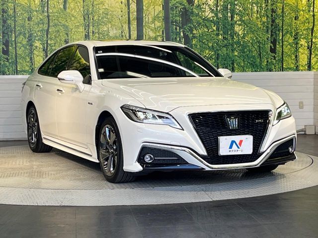 高透明度のガラス皮膜で撥水はもちろん、上質なツヤ・光沢を実現。紫外線や酸性雨から大切な愛車を保護し、色あせ・劣化を防止。「弾スプラッシュコート」、「弾プリミッサコート」からお選びいただけます。