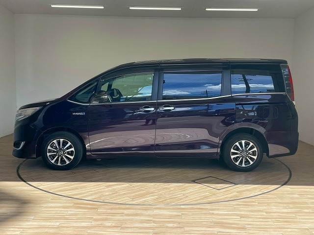 お車に関するお問い合わせは098-996-4242までお問い合わせください！知識・経験共に豊富なスタッフがお客様にピッタリな一台をご案内させて頂きます！