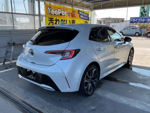 弊社全21店舗で次回車検まで利用できるガソリン10円/L引き(回数無制限)のVIPカードも付きます。ガソリン高騰の中、嬉しい特典です♪