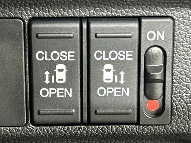 【運転席操作部】快適なドライブを楽しむための機能が装備されています！運転席から触れるので、使いやすいです！除菌プランいれていただくと、さらに清潔で安心していただけます！