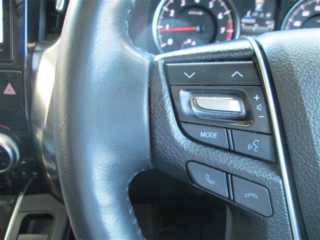 気になる車はすぐにお問い合わせください！画面右側の0066から始まる無料ダイヤルからお問い合わせ下さい！専門スタッフがお車のご質問にお答えいたします！