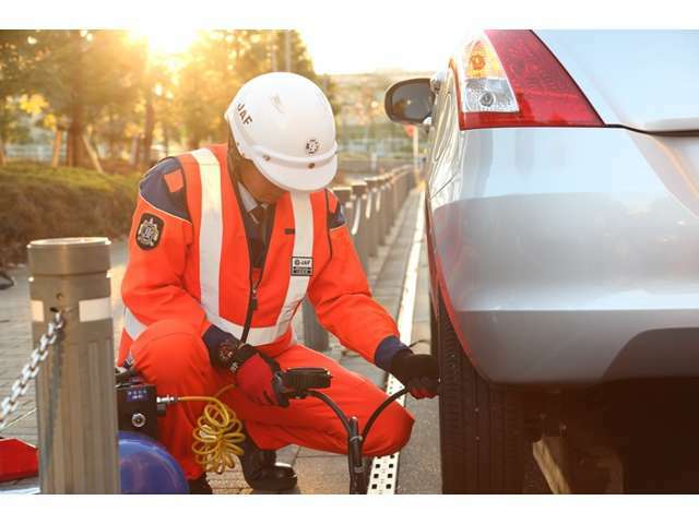 Aプラン画像：お車の急な異変に対して場所や時間を選ばずに素早くかけつけてくれます・・・