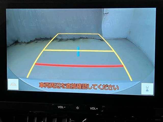 バックモニター付きなので車庫入れの際の後方確認もばっちり♪