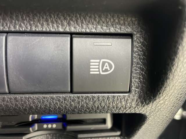 【運転席操作部】快適なドライブを楽しむための機能が装備されています！運転席から触れるので、使いやすいです！除菌プランいれていただくと、さらに清潔で安心していただけます！