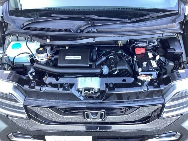 納車時にはオイル等、消耗品を交換し、納車整備を実施します。内装・外装ともに綺麗な状態でお渡しいたします。