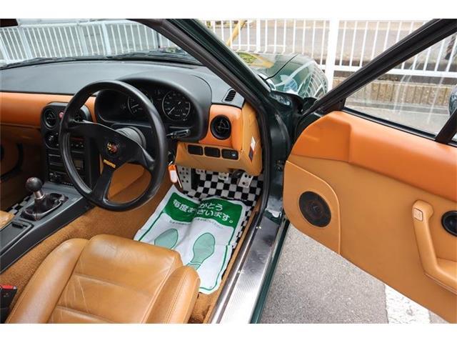 ドレスアップした車の後付部品などですが中古の為、全て現状でお渡しします。保証はありません。気になるものは動作確認しますので事前に聞いて下さい。
