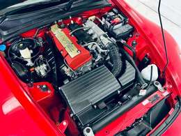 年数を感じさせないくらい綺麗なエンジンルームです　名機　F22C　直列4気筒DOHC　VTECエンジン良好です