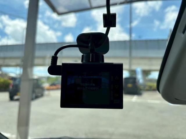 国産車から輸入車まで多様なお客様のニーズのお応えできるように、全国規模で豊富な在庫展開！車のことならWECARSへ！