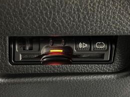 【ETC】高速道路の料金所をストレスなく通過！話題のスポットやサービスエリアに多い「スマートIC」利用時は必須のアイテムです。当店でセットアップを実施、ご納車当日からすぐにご利用いただけます！