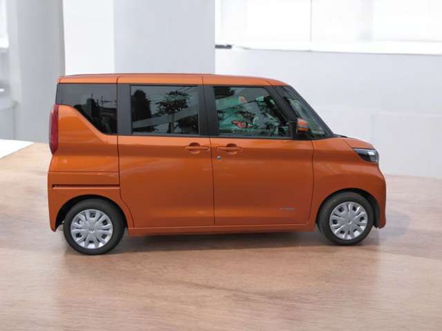 内装外装ともに車両状態は良好です。走行距離は2.4万キロです